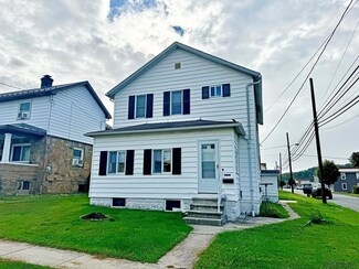 300 6th St, Windber, PA 15963