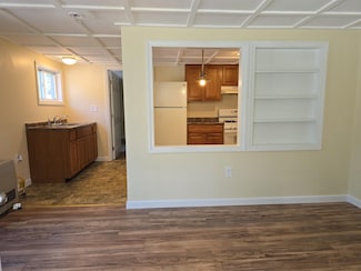 111 Maple St, Newport, NH 03773