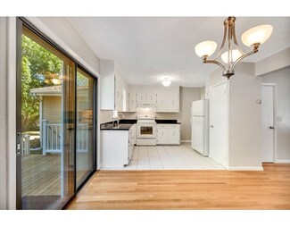12 Story Rd Unit B, Gloucester, MA 01930