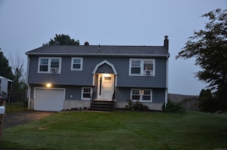 87 Tawny Thrush Rd, Naugatuck, CT 06770