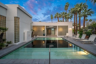 520 W Via Lola, Palm Springs, CA 92262