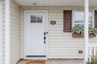 3300 State Route 364 Unit 5E, Canandaigua, NY 14424