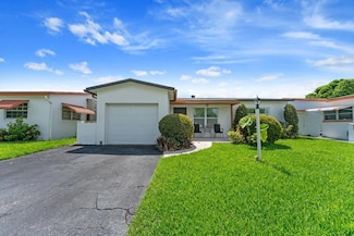 4184 NW 52nd Ave, Lauderdale Lakes, FL 33319