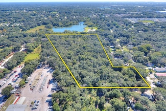 5425 Mobile Villa Dr, Seffner, FL 33584