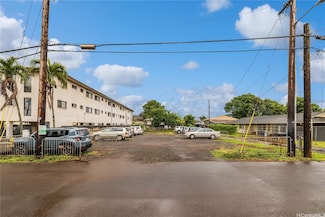 77 Ohai St, Wahiawa, HI 96786