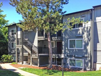 11106 NE 125th Ln Unit J332, Kirkland, WA 98034