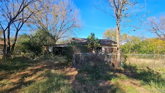 530 E 4th St, Weleetka, OK 74880