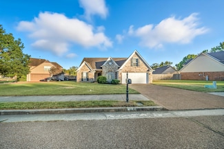 4469 Queen Sinclair Cir, Millington, TN 38053