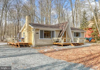 225 Tepee Dr, Pocono Lake, PA 18347