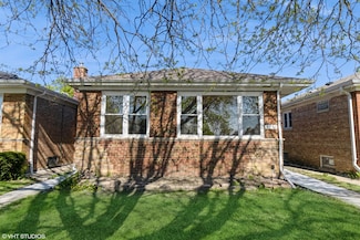 6251 N Hamlin Ave, Chicago, IL 60659