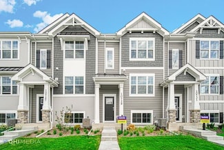 8768 Clover Ln, Saint John, IN 46373