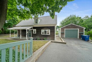 64 Church St, Braintree, MA 02184