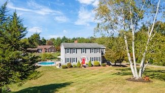18 Carriage Dr, Burlington, CT 06013