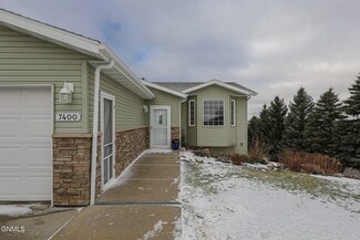 7400 Alpine Ln, Bismarck, ND 58503