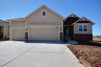 2717 S Lark Ln, Wichita, KS 67215