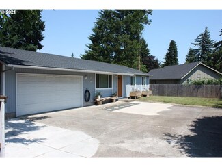 1225 Hughes St, Eugene, OR 97402