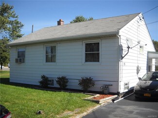 23 Primrose Dr, Buffalo, NY 14225