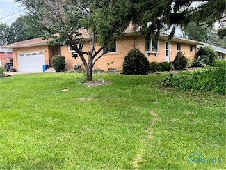 3205 Mona Ln, Toledo, OH 43613