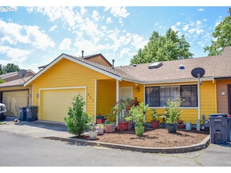 640 Golden Ln, Medford, OR 97504