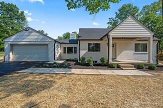 724 E Pekin Rd, Lebanon, OH 45036