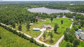 5714 Private Road 8072, West Plains, MO 65775