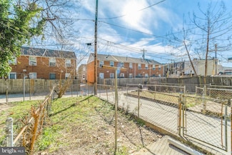 525 N Patterson Park Ave, Baltimore, MD 21205