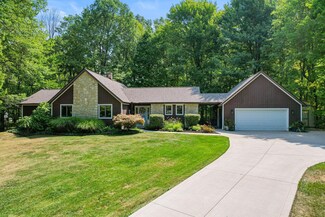 55 Whirlaway Loop SW, Pataskala, OH 43062