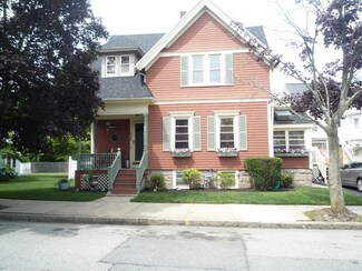 650 Pearce St, Fall River, MA 02720
