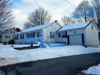 27 Beech St, East Millinocket, ME 04430