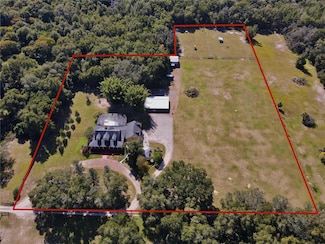 679 Green Turtle Ct, Geneva, FL 32732