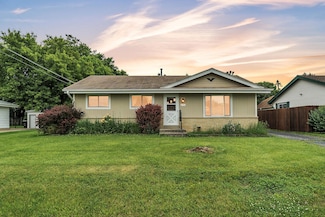 6751 Brian Dr, Racine, WI 53402