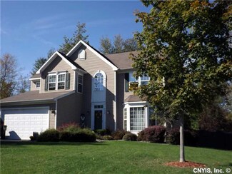 3245 Greenleafe Dr, Phoenix, NY 13135
