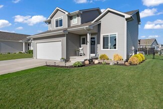 3307 Locust St SW, Bondurant, IA 50035