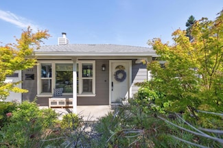 1613 Silver Ave, Redwood City, CA 94061