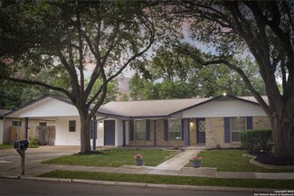 9822 Titan Dr, San Antonio, TX 78217
