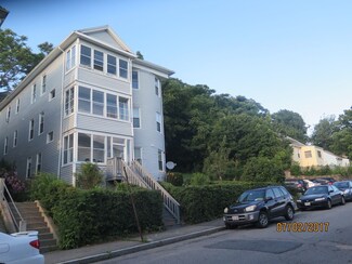 15 Ives St, Worcester, MA 01603