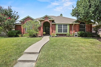 423 N Winding Oaks Dr, Wylie, TX 75098