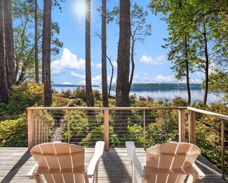 148 E Pirates Cove Dr, Grapeview, WA 98546
