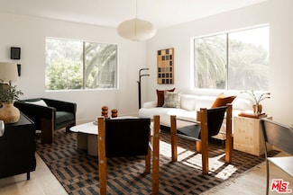 872 Lucile Ave Unit D, Los Angeles, CA 90026