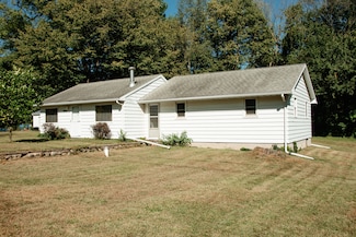 9215 1st St, Berrien Springs, MI 49103