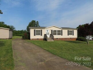 5514 Sandy Creek Ct, Newton, NC 28658