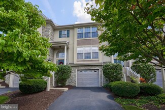 637 Royal View Dr, Lancaster, PA 17601