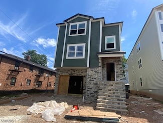 307 Chilton St, Elizabeth, NJ 07208