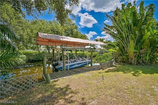 231 Kingston Dr, Fort Myers, FL 33905