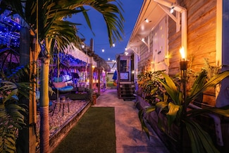 6518 5th St, Key West, FL 33040