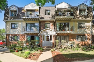 3256 Sanders Rd Unit 4E, Northbrook, IL 60062