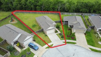 5050 Hurston Park Trail, Rosharon, TX 77583