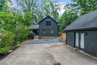 4735 Log Cabin Rd, Gainesville, GA 30504