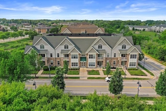 14900 W Wilbur Dr Unit 1202, New Berlin, WI 53151