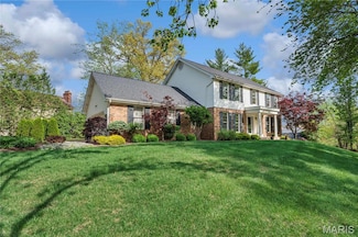 141 Greenbriar Estates Dr, Saint Louis, MO 63122